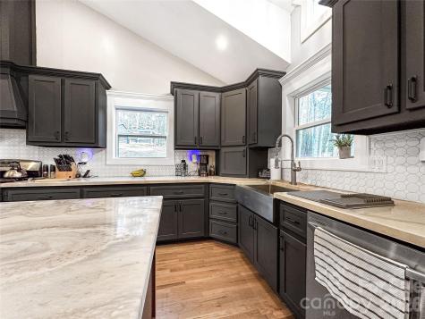 4386 Rocky Road Lenoir NC 28645