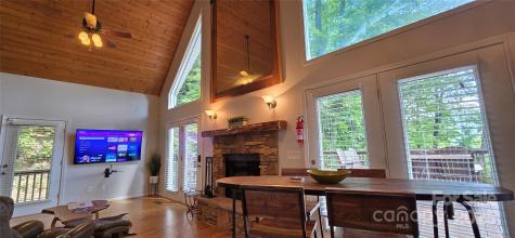 607 Rocky Top Trail Barnardsville NC 28709