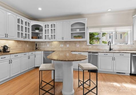 4429 Cameron Oaks Drive Charlotte NC 28211