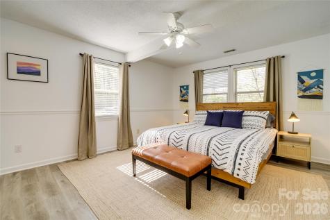 24 Oakwood Road Candler NC 28715