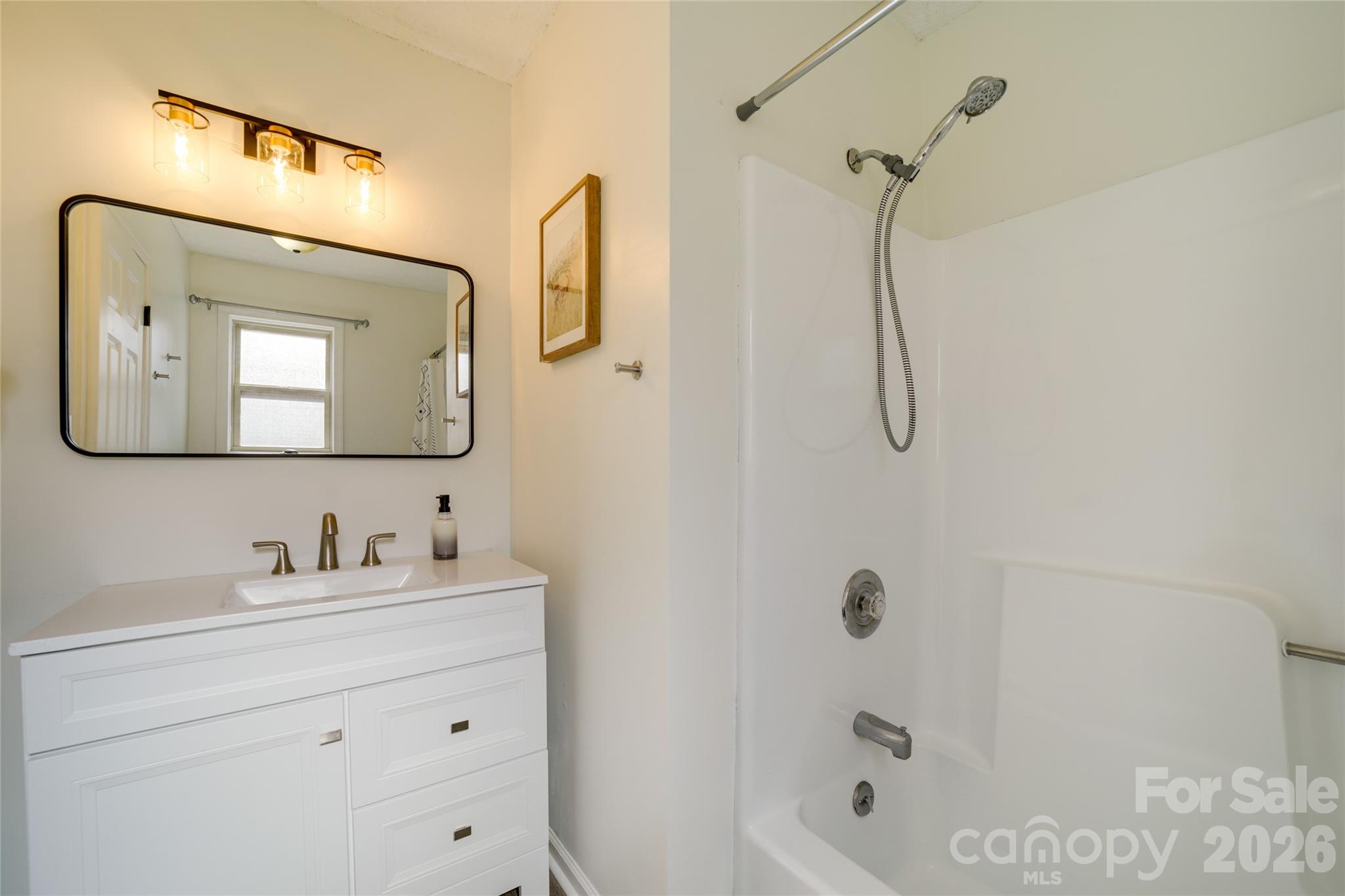 24 Oakwood Road Candler NC 28715