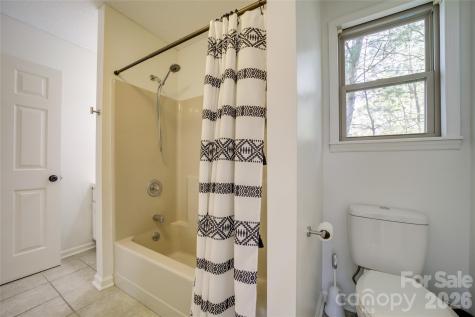 24 Oakwood Road Candler NC 28715