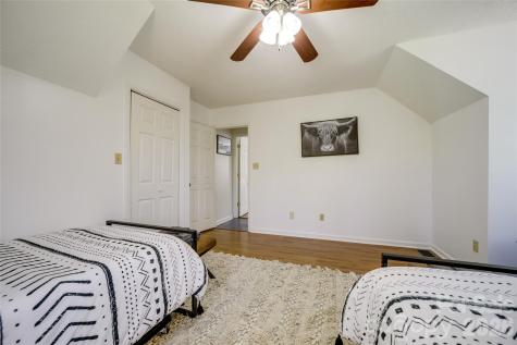 24 Oakwood Road Candler NC 28715