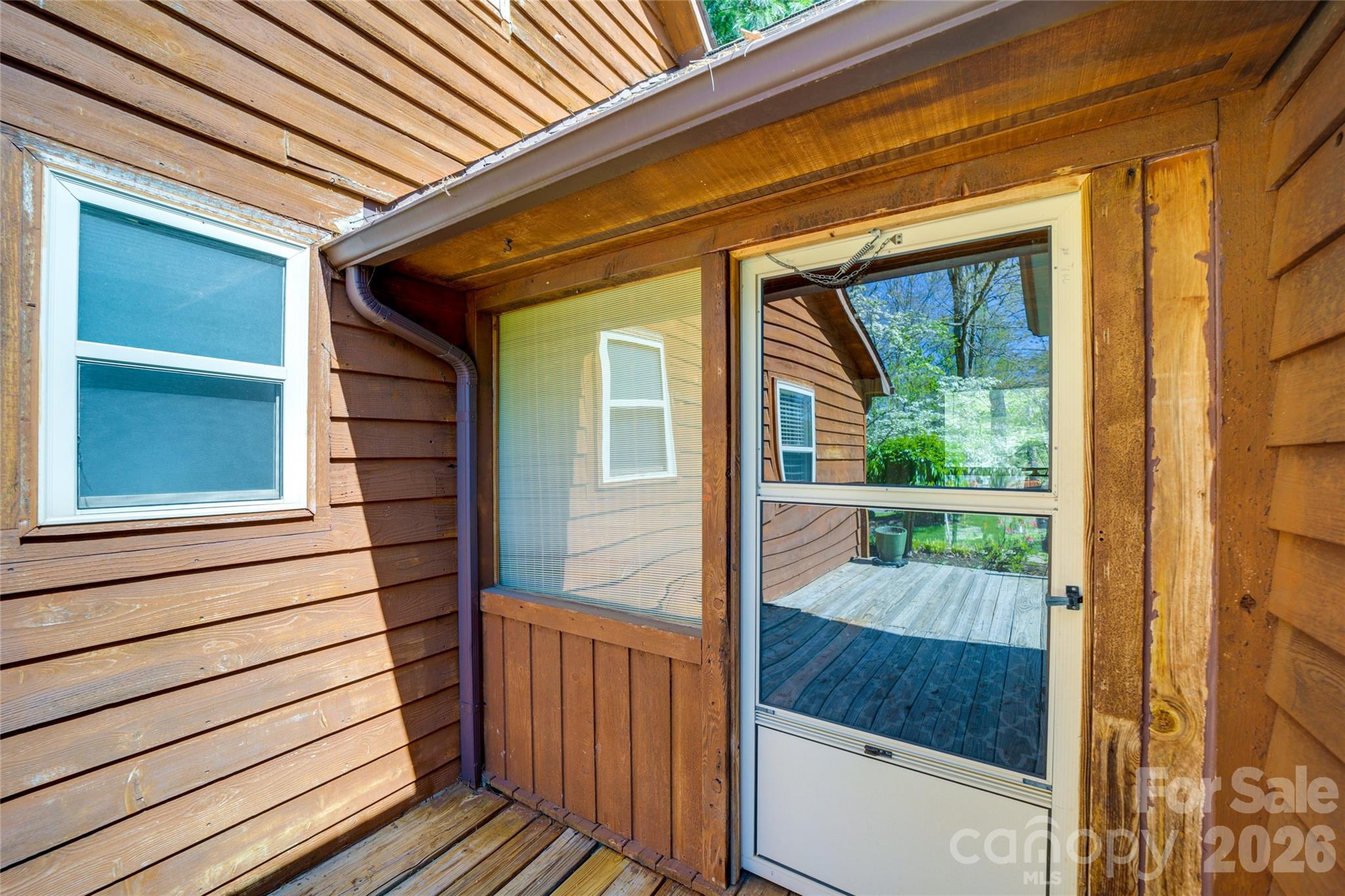 24 Oakwood Road Candler NC 28715