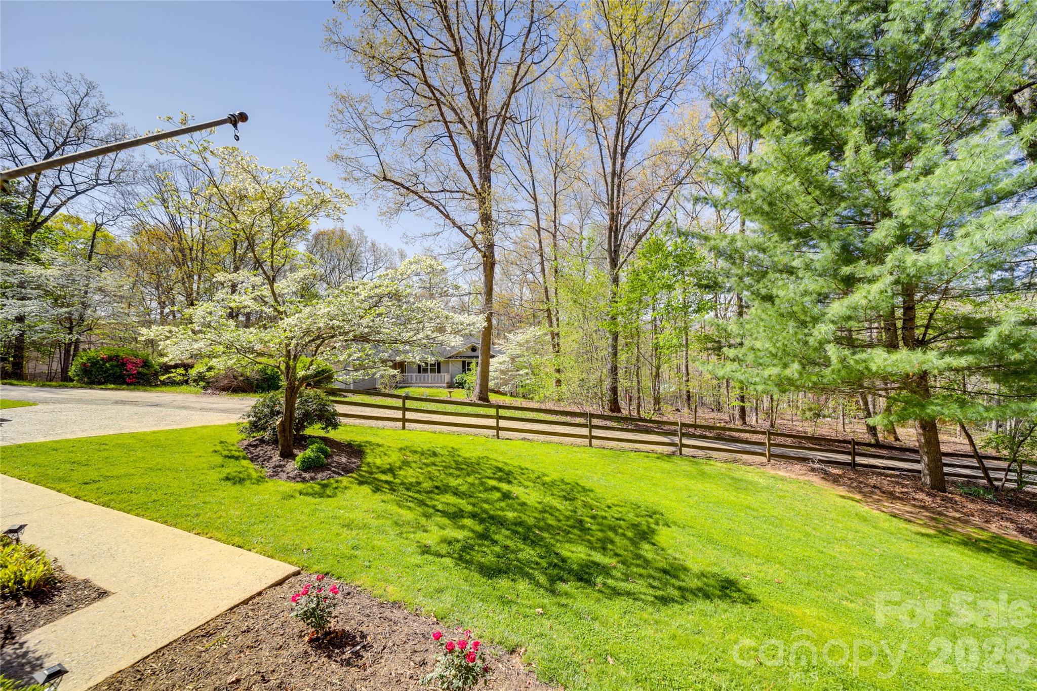 24 Oakwood Road Candler NC 28715