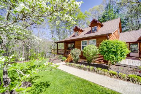 24 Oakwood Road Candler NC 28715