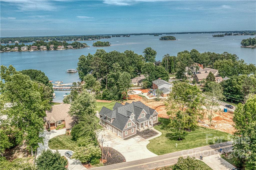 3074 Lake Shore Road S Denver NC 28037