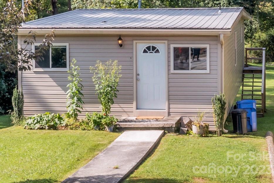 301 Oakdale Street Brevard NC 28712