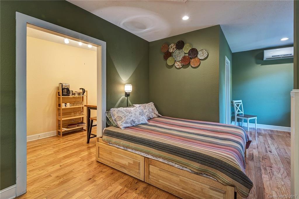 20 Hazzard Street Asheville NC 28801