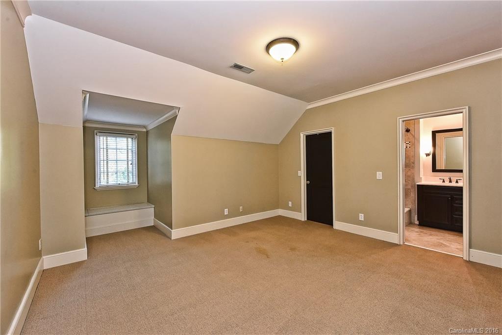 4200 Fox Brook Lane Charlotte NC 28211