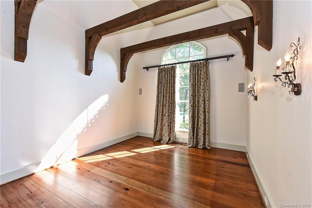 4200 Fox Brook Lane Charlotte NC 28211