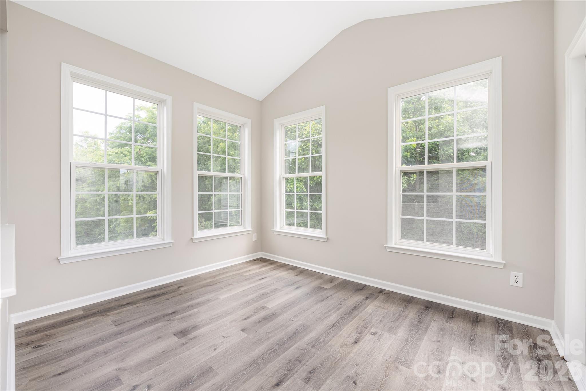 13834 Riding Hill Avenue Charlotte NC 28213