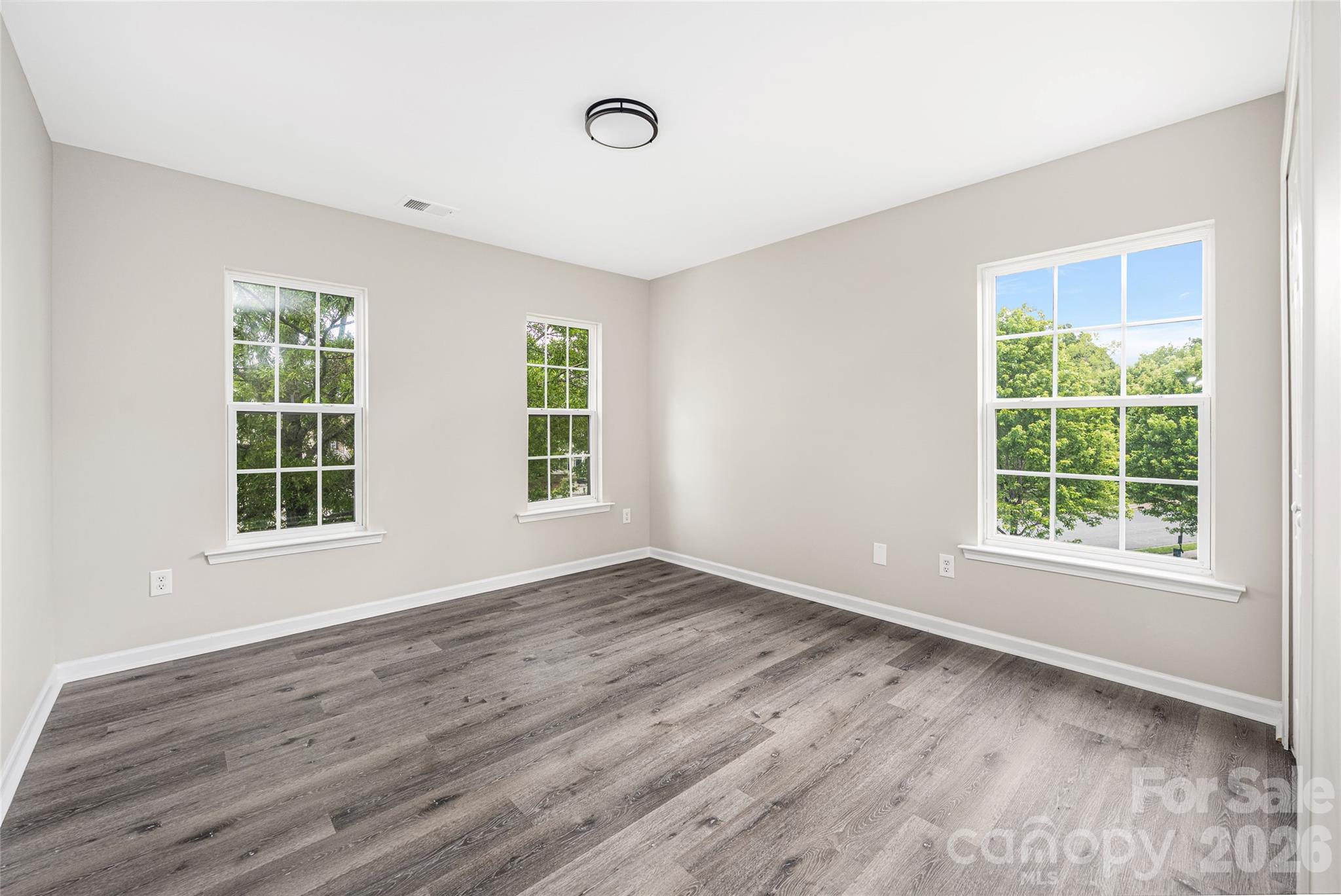 13834 Riding Hill Avenue Charlotte NC 28213