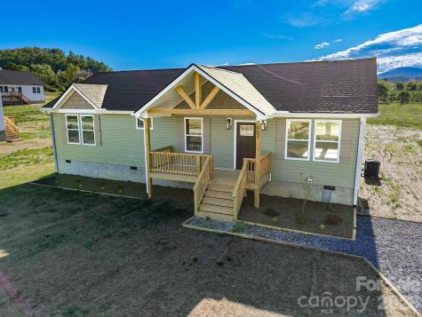662 Beehive Road Hendersonville NC 28792