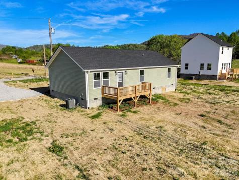 662 Beehive Road Hendersonville NC 28792