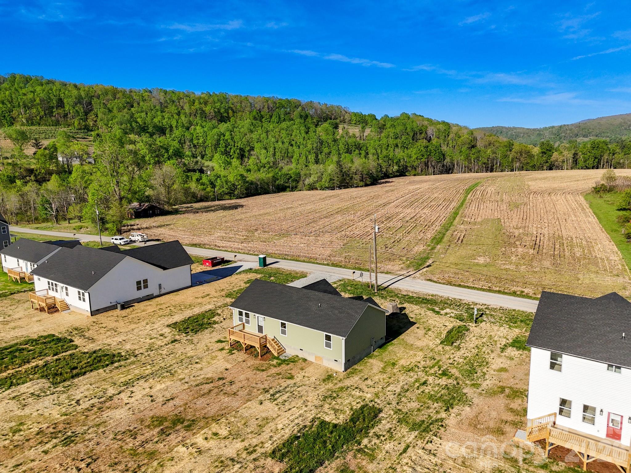 662 Beehive Road Hendersonville NC 28792
