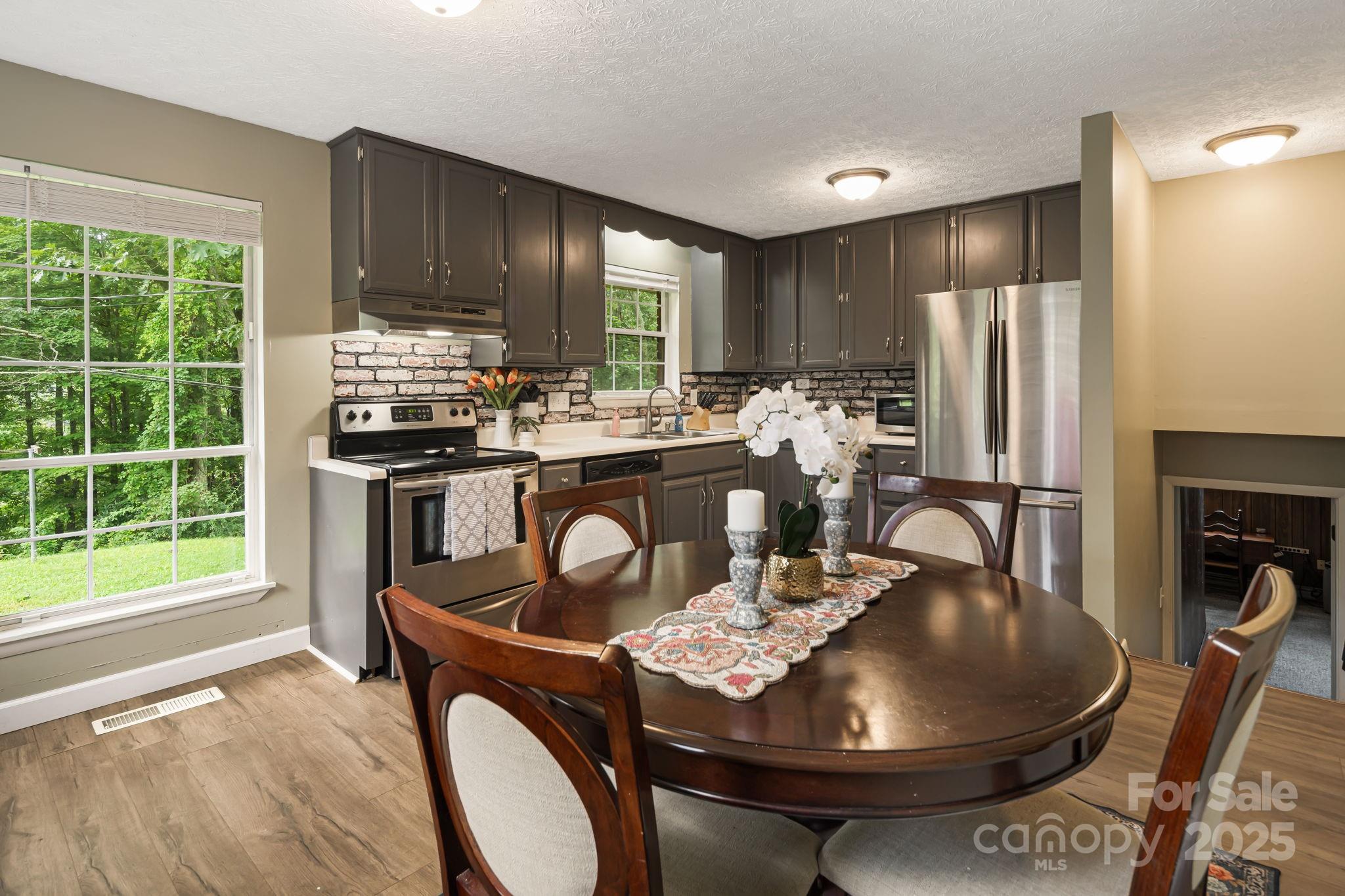 102 Aycock Street Black Mountain NC 28711