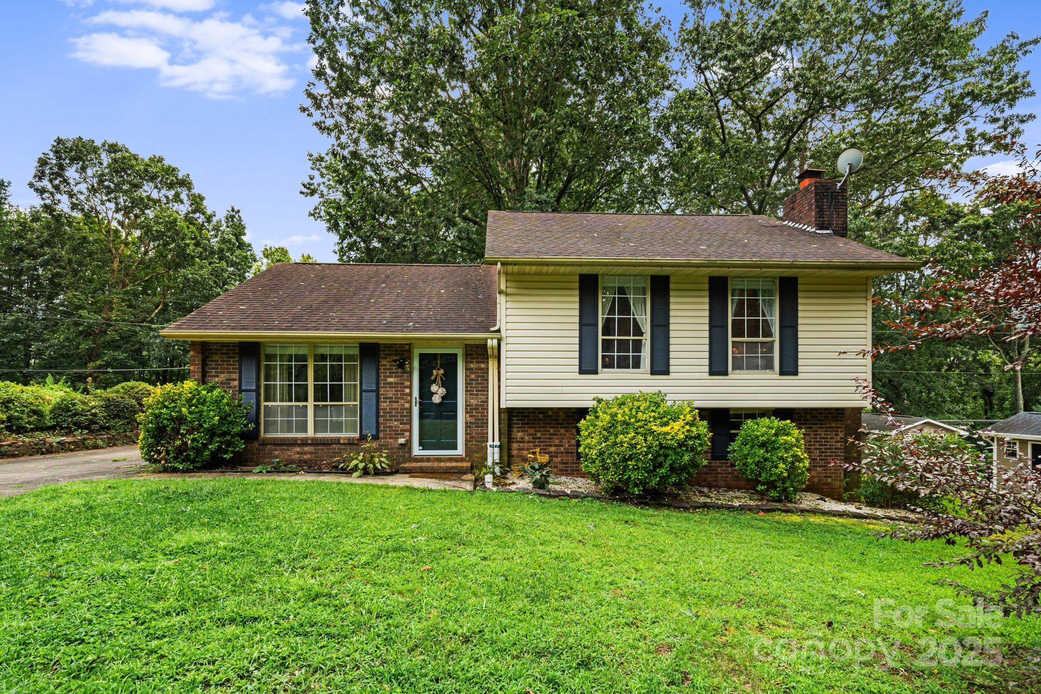 102 Aycock Street Black Mountain NC 28711