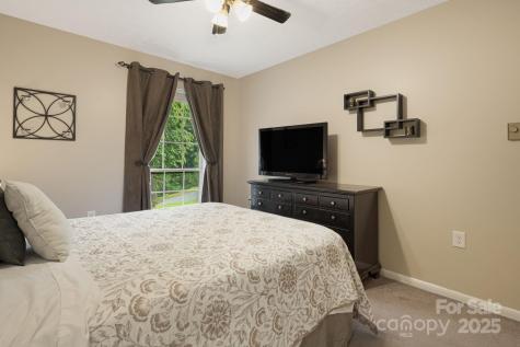 102 Aycock Street Black Mountain NC 28711