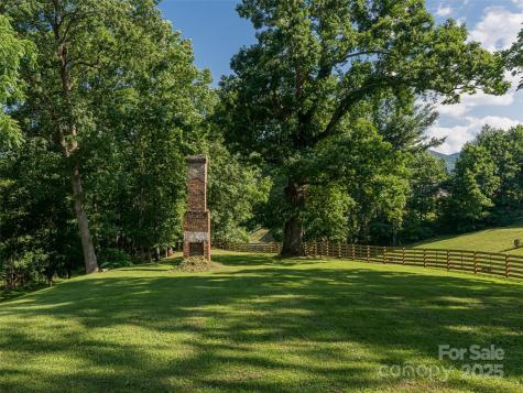 244 Barebridge Drive Burnsville NC 28714