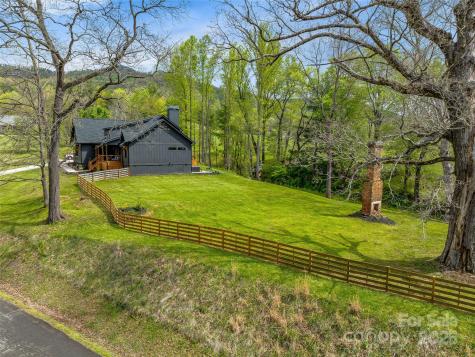 244 Barebridge Drive Burnsville NC 28714