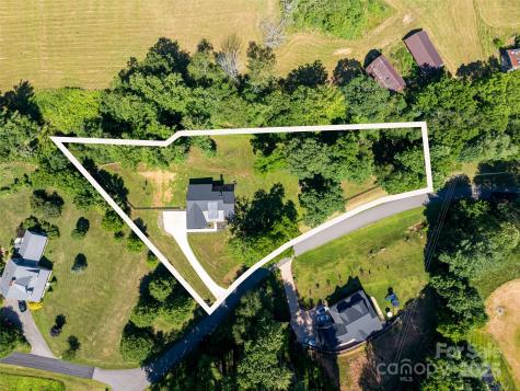 244 Barebridge Drive Burnsville NC 28714
