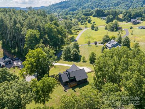 244 Barebridge Drive Burnsville NC 28714