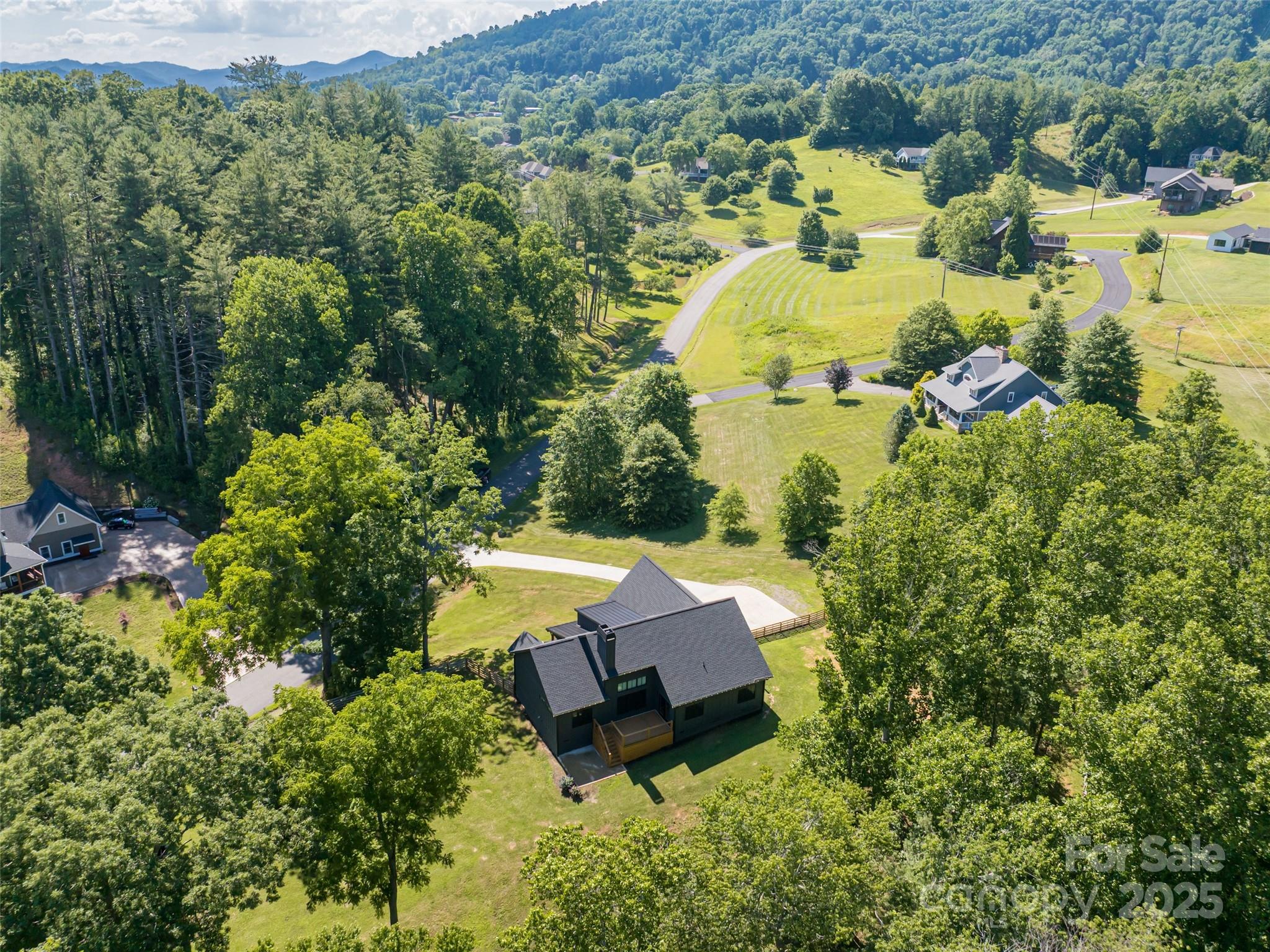 244 Barebridge Drive Burnsville NC 28714