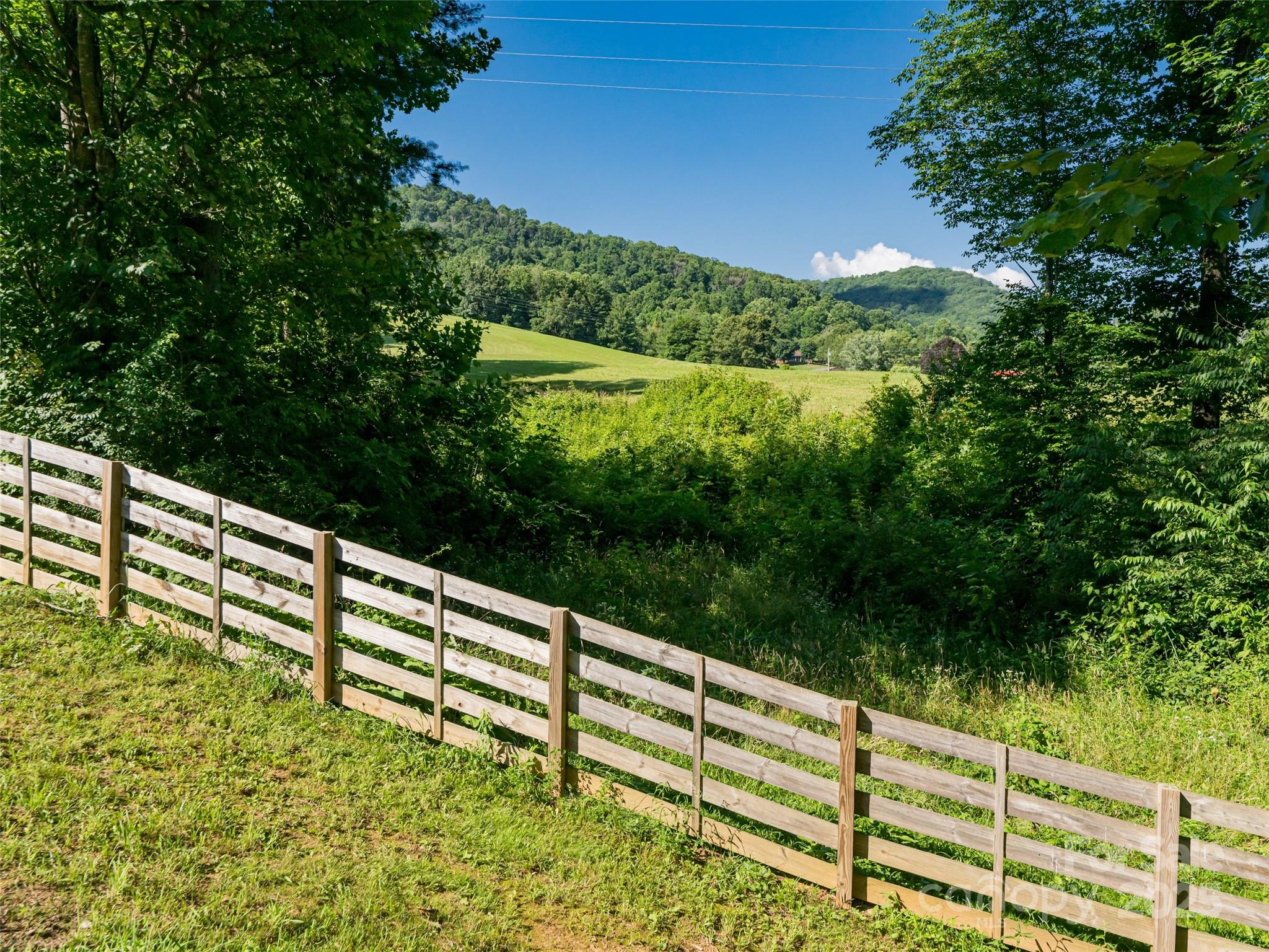 244 Barebridge Drive Burnsville NC 28714