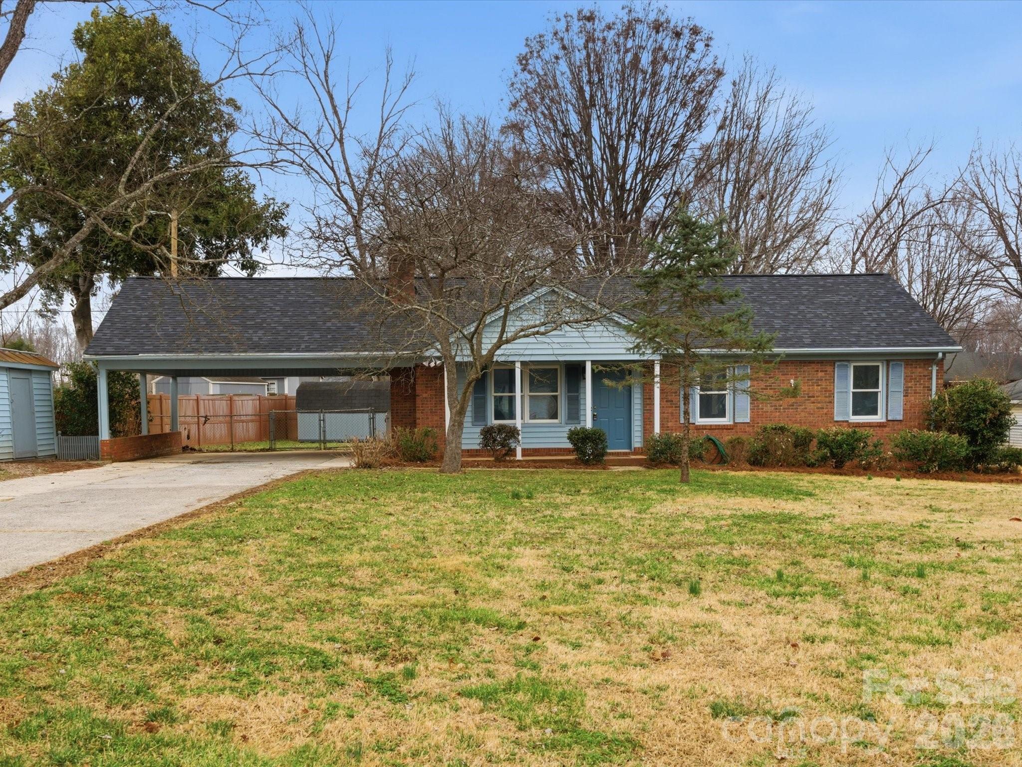 6111 Dovetail Court Charlotte NC 28227