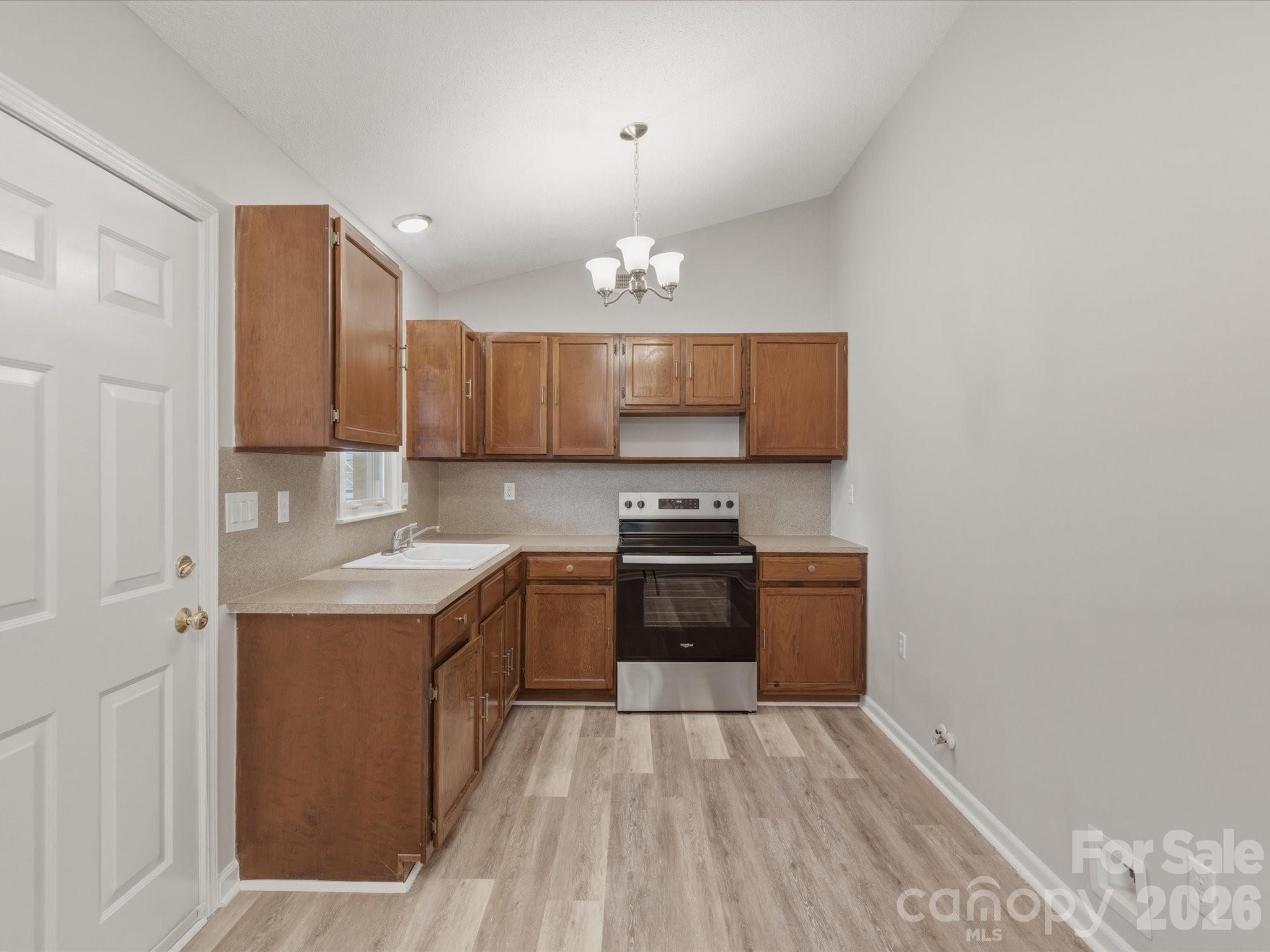 6111 Dovetail Court Charlotte NC 28227