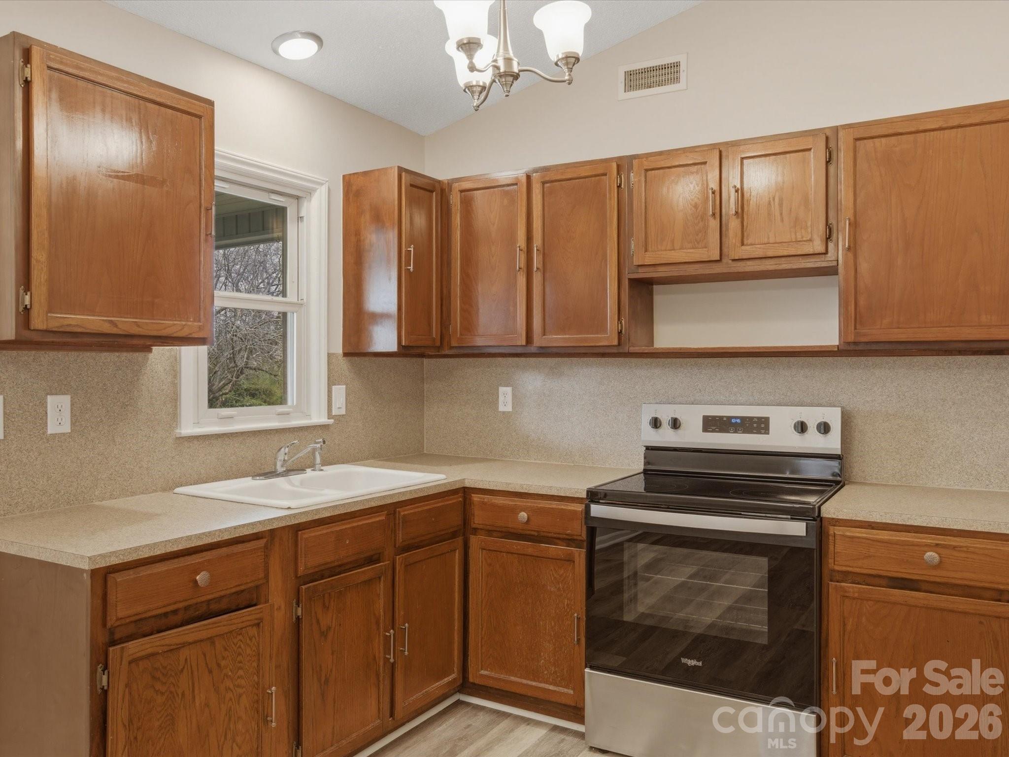 6111 Dovetail Court Charlotte NC 28227