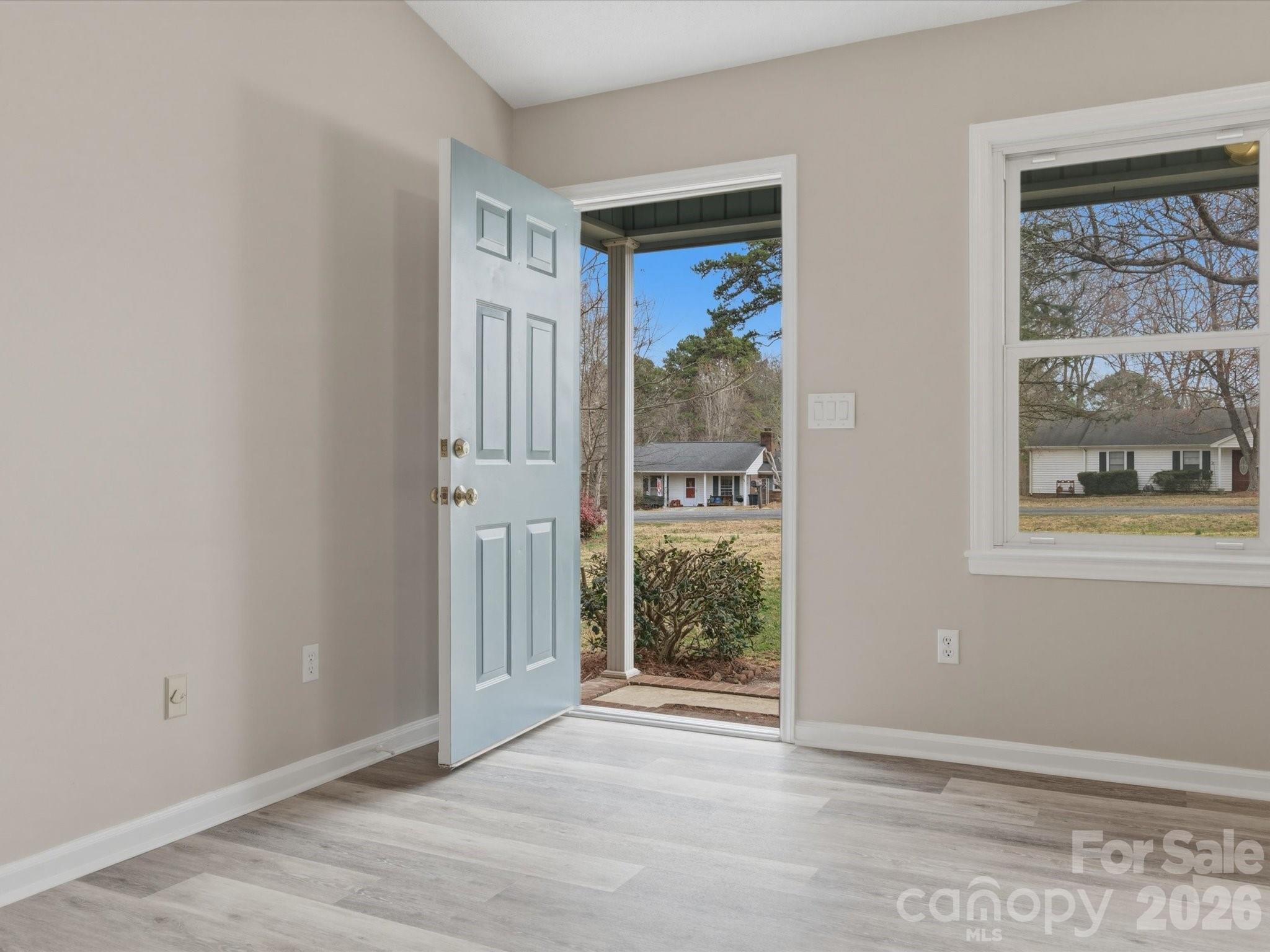 6111 Dovetail Court Charlotte NC 28227