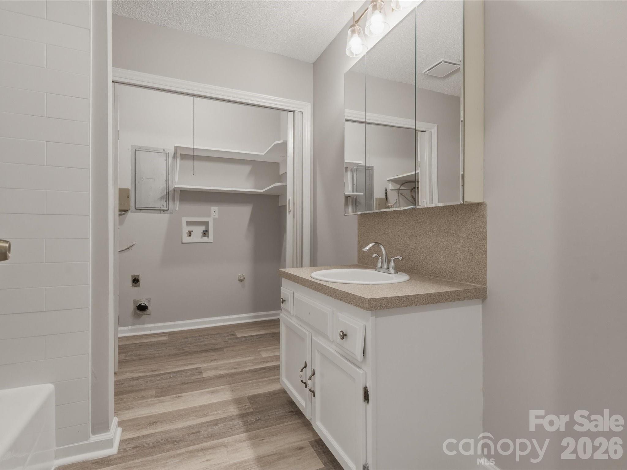6111 Dovetail Court Charlotte NC 28227