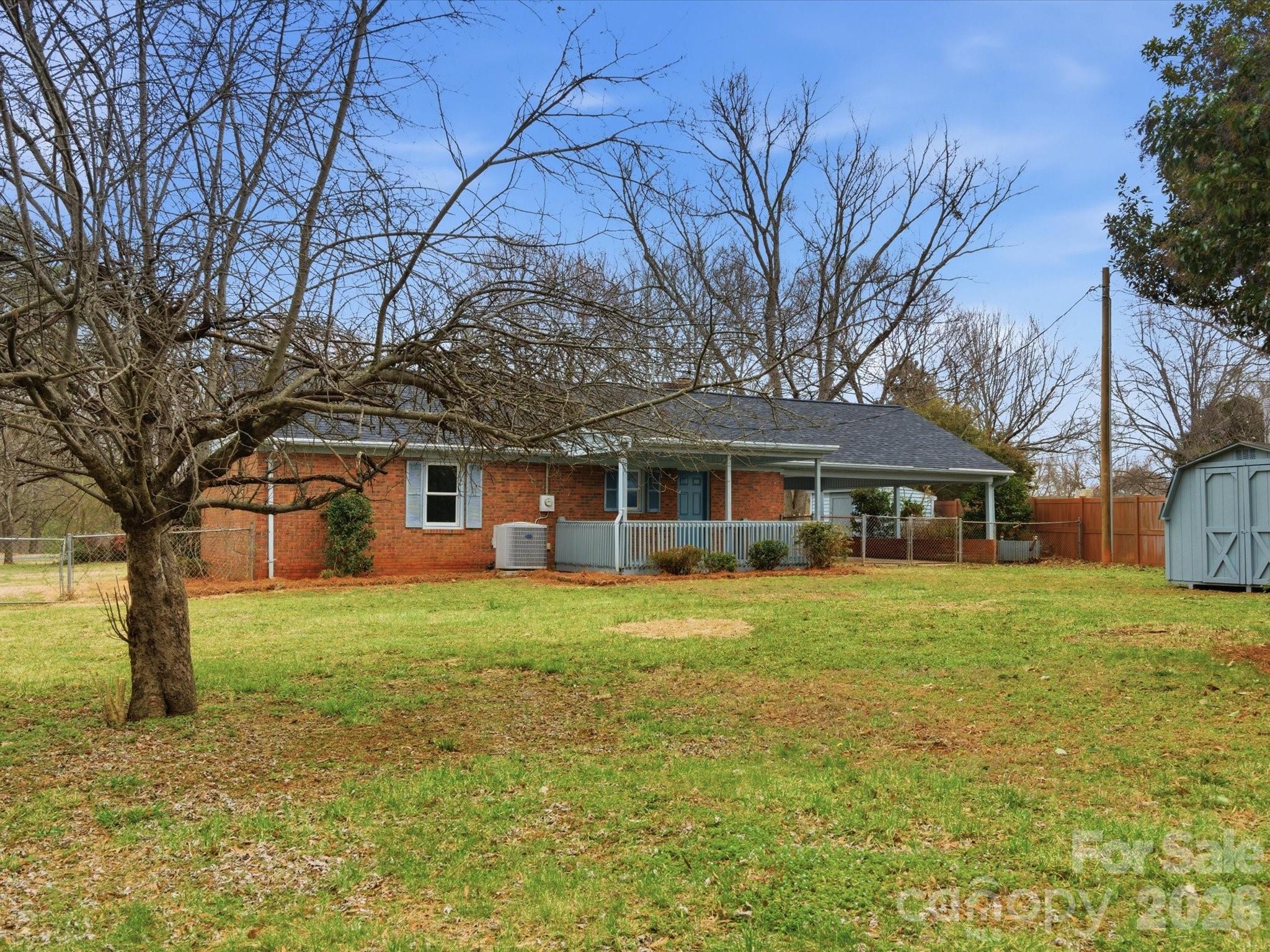 6111 Dovetail Court Charlotte NC 28227