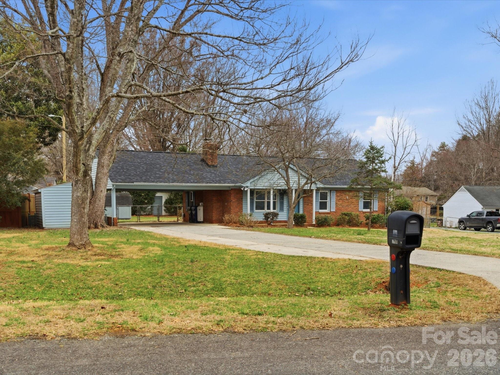 6111 Dovetail Court Charlotte NC 28227
