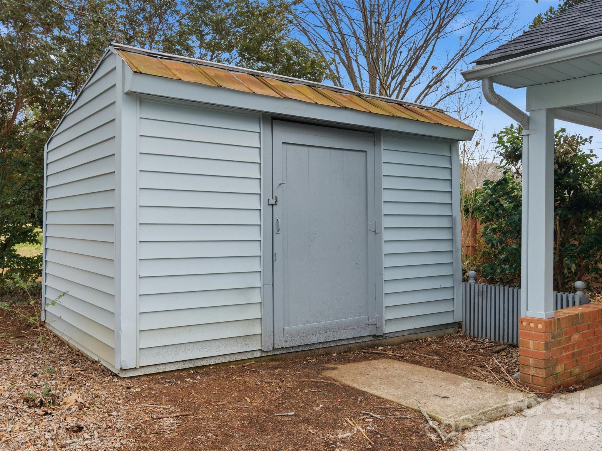 6111 Dovetail Court Charlotte NC 28227