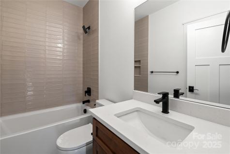 127 Creekside Valley Lane Arden NC 28704