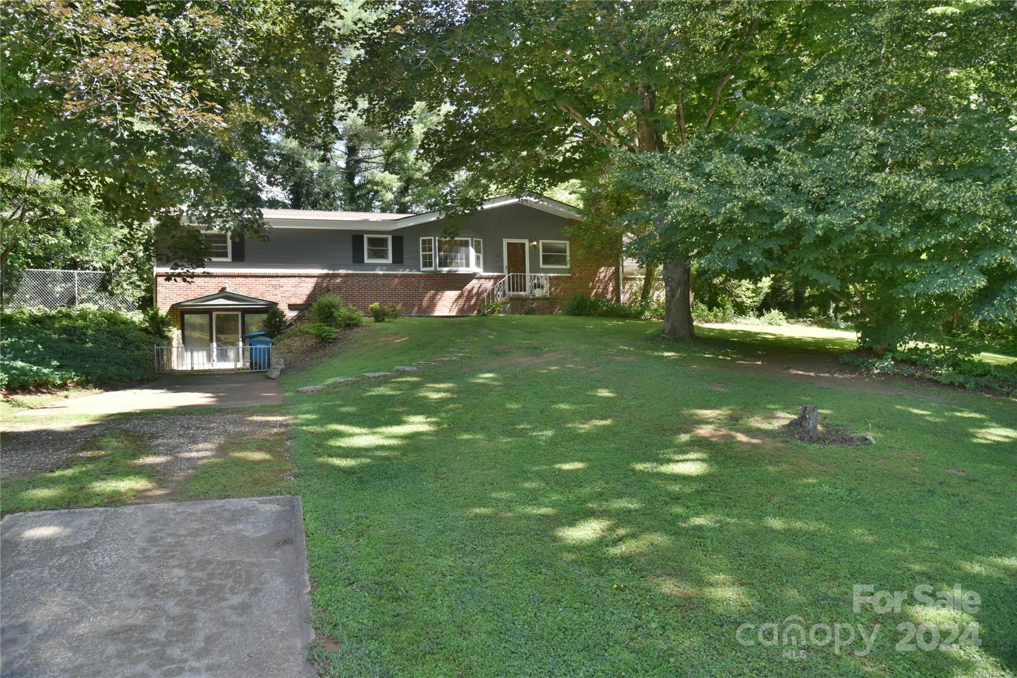 100 College Circle Swannanoa NC 28778