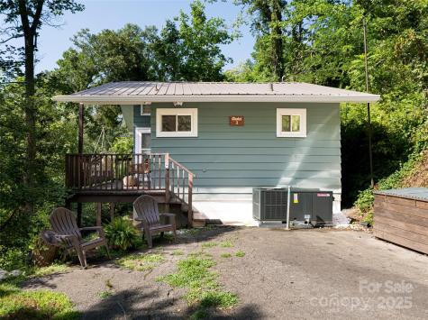 3 N Delano Road Asheville NC 28805