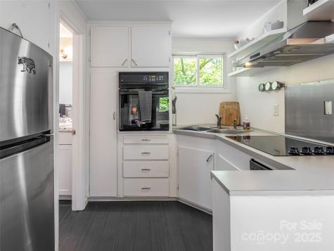 3 N Delano Road Asheville NC 28805