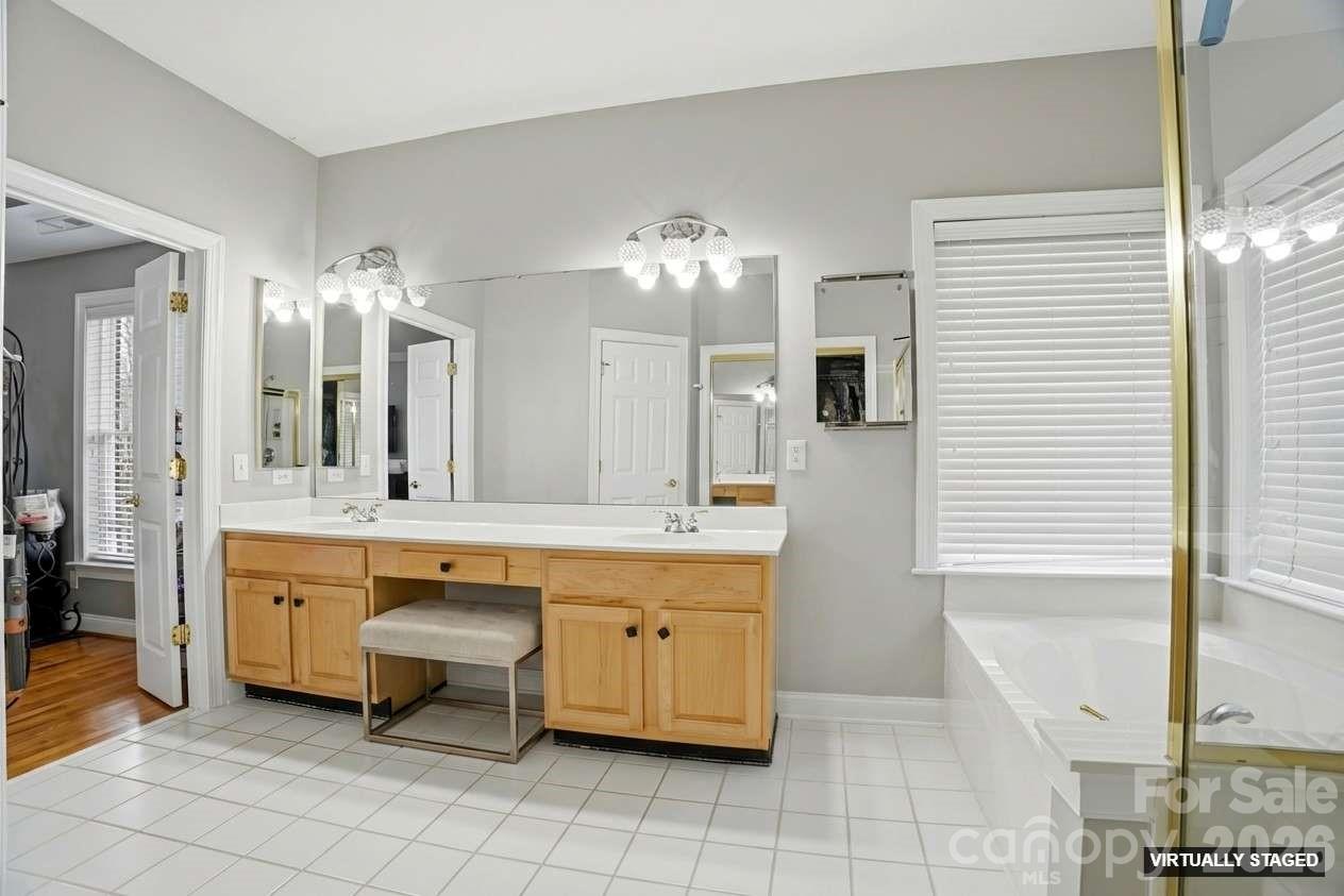 1711 Crestgate Drive Waxhaw NC 28173