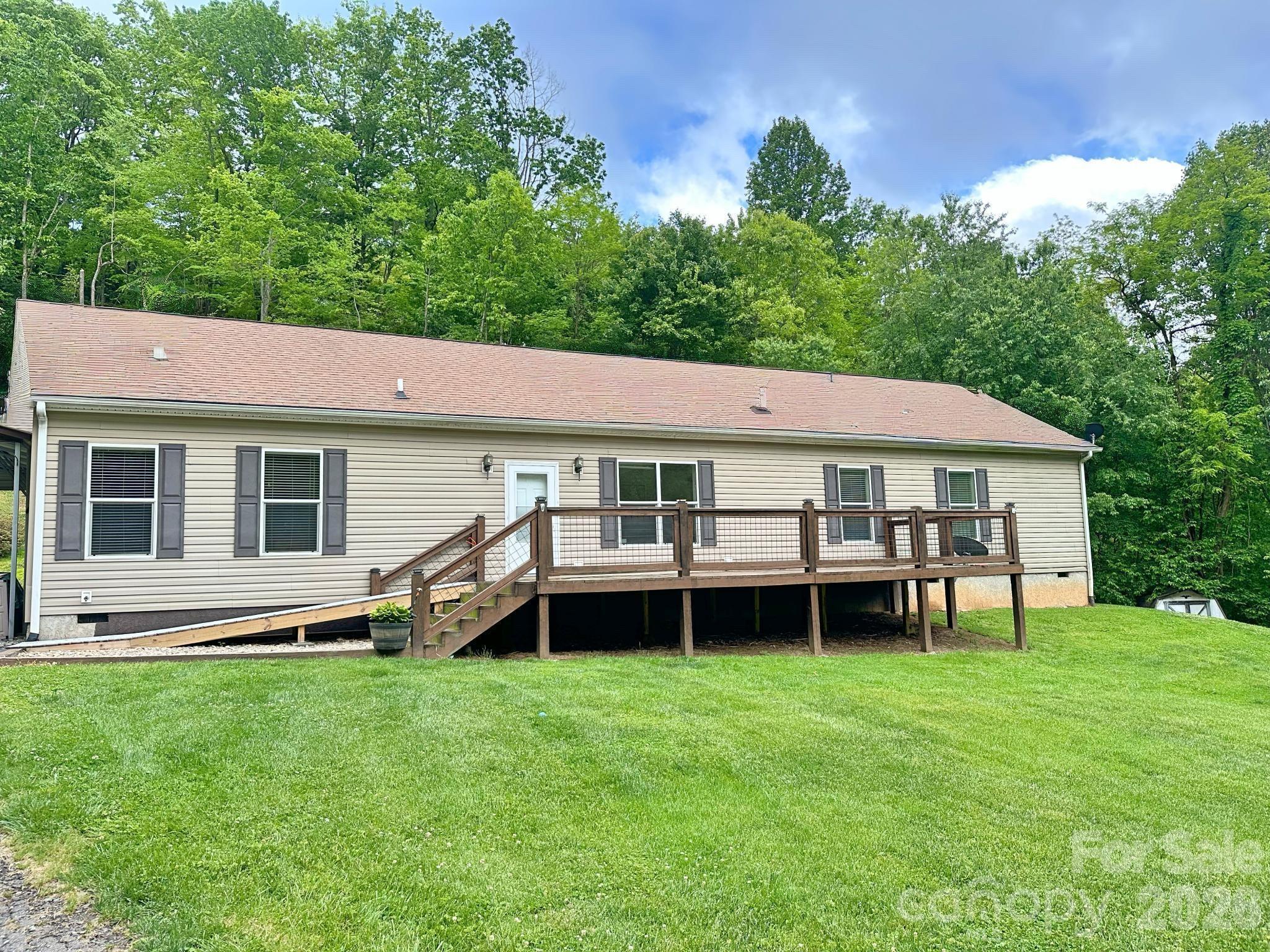 10 Betty's Drive Waynesville NC 28786