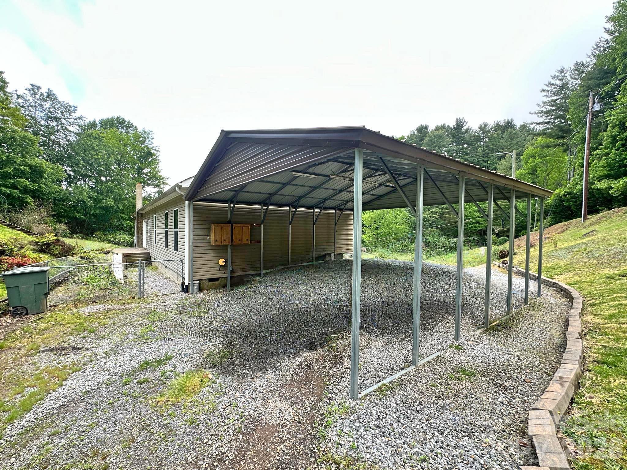 10 Betty's Drive Waynesville NC 28786