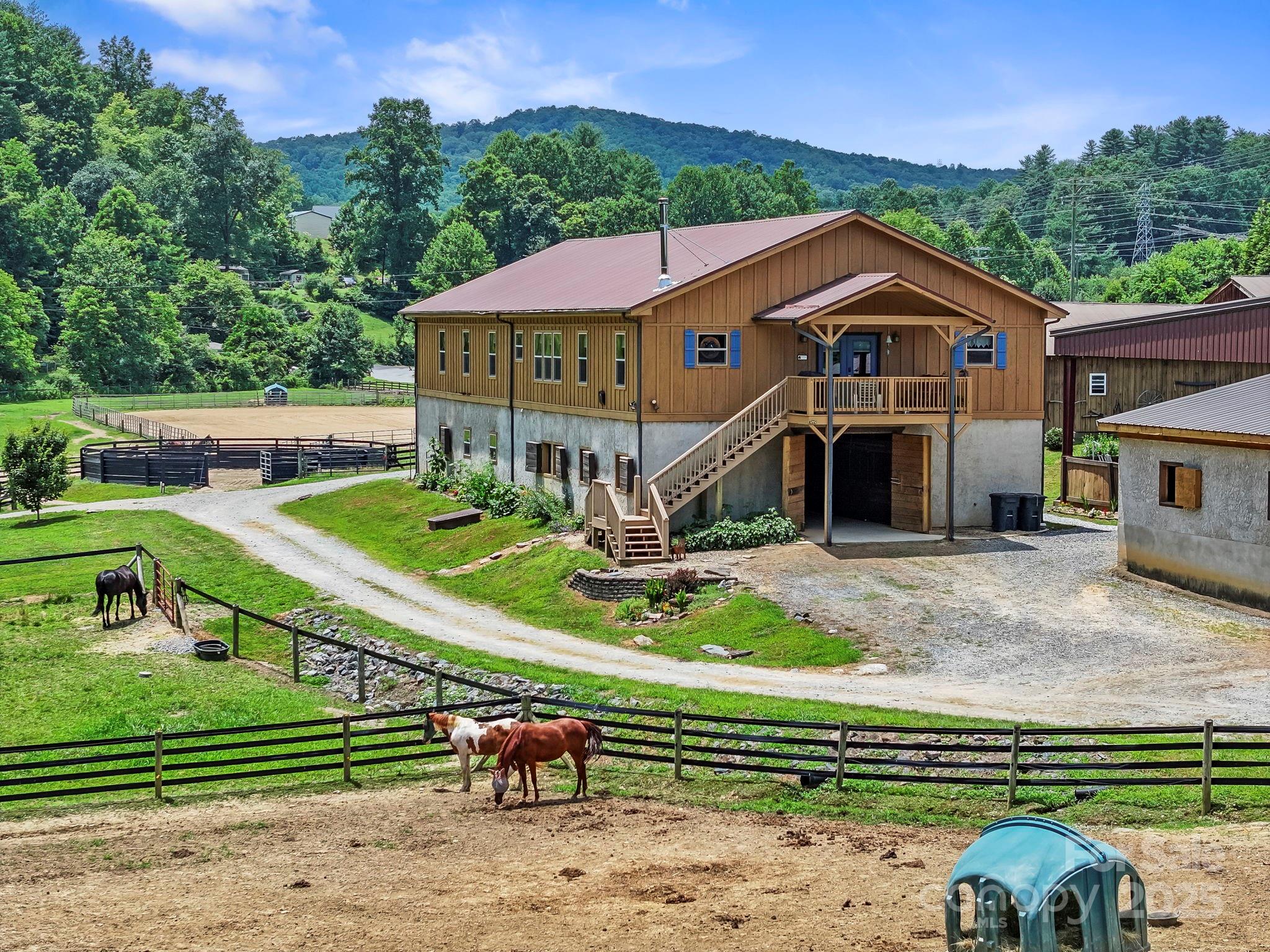 442 Blantyre Church Road Horse Shoe NC 28742
