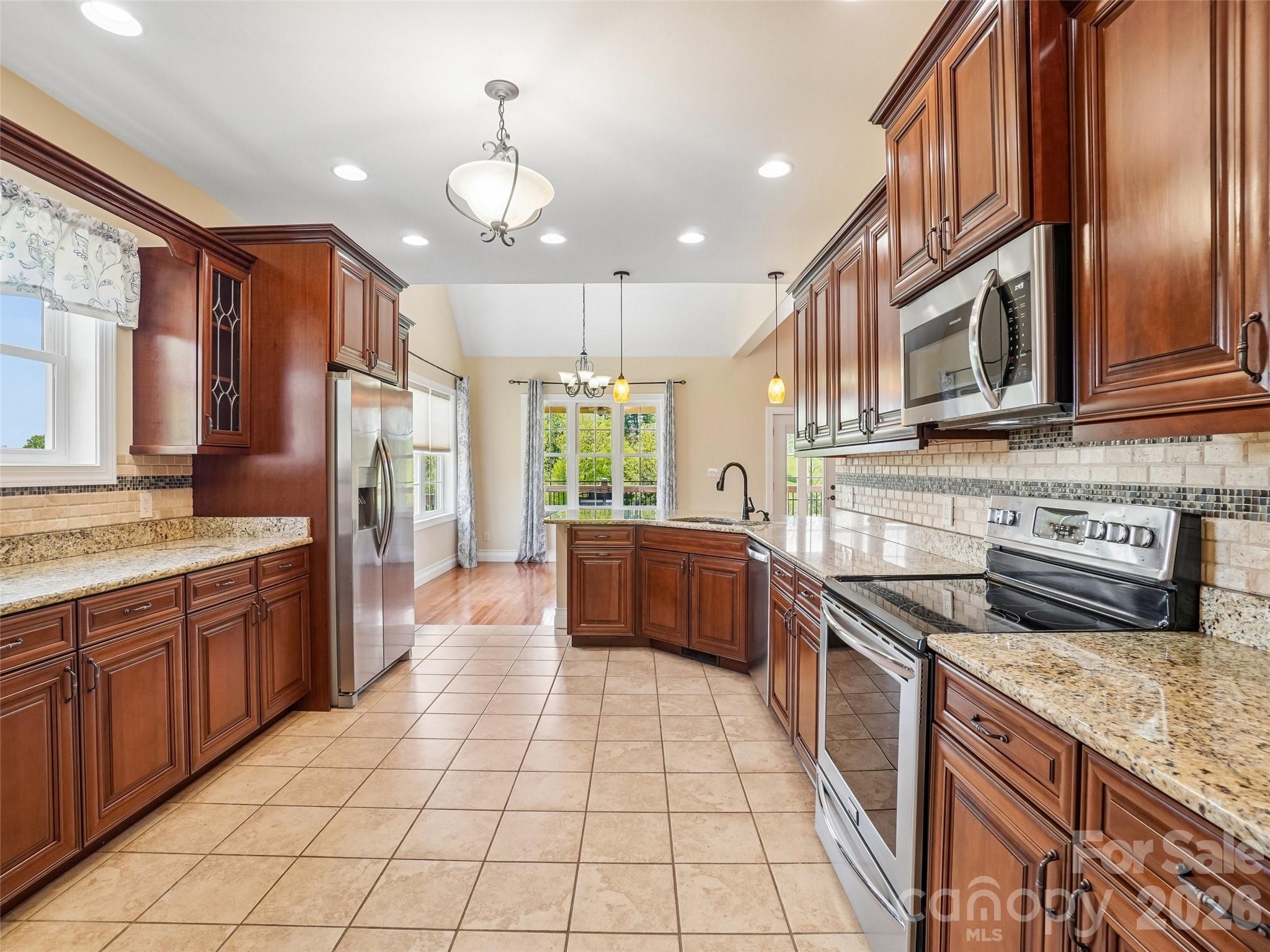 65 Horizon Way Alexander NC 28701