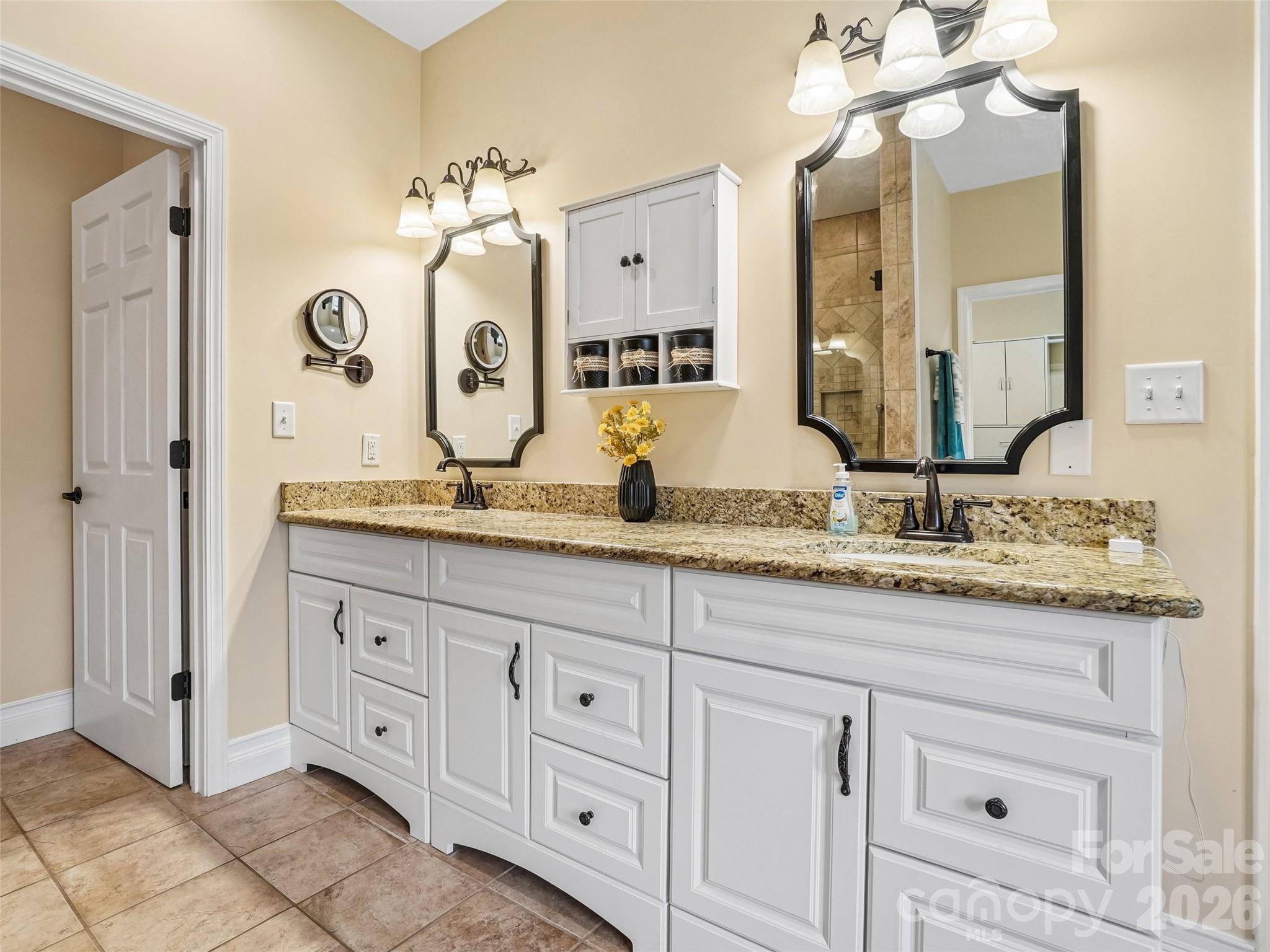 65 Horizon Way Alexander NC 28701