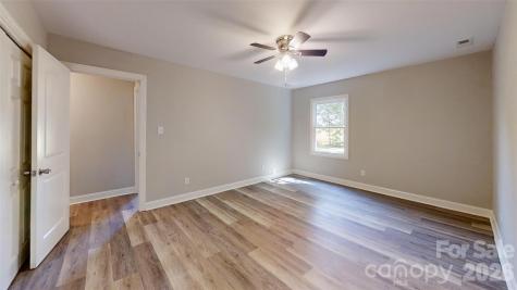 5406 Christopher Road Iron Station NC 28080