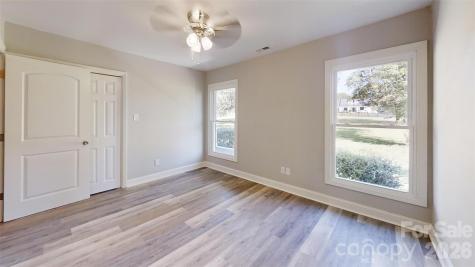 5406 Christopher Road Iron Station NC 28080