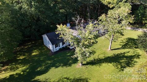 5406 Christopher Road Iron Station NC 28080